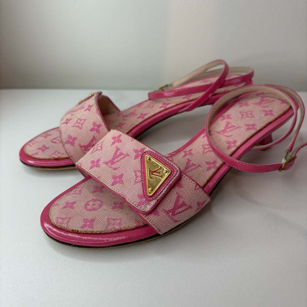 Louis Vuitton Vintage Pink Monogram Canvas Slingback Kitten Heel Sandals - Picture 4 of 8